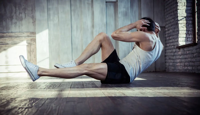 Không nên cạo râu trước và sau khi tập thể thao