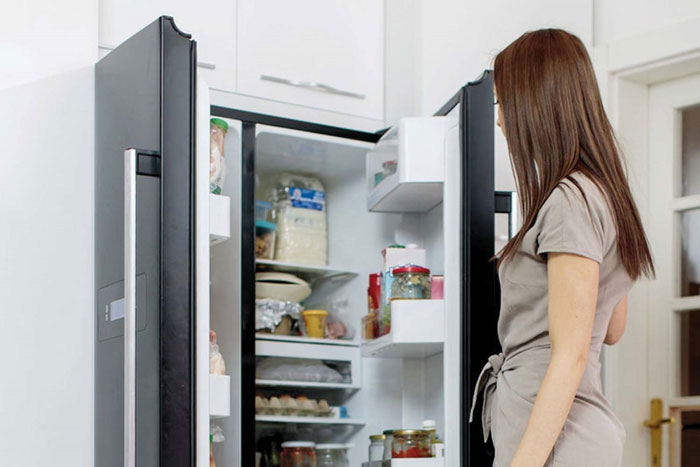 Tủ lạnh không vào điện dù nguồn điện bình thường