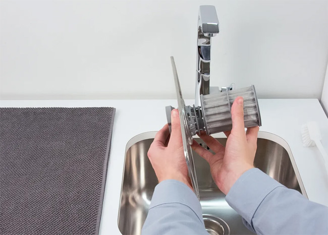 ve sinh bo loc rac may rua bat 3*57432