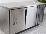 Tủ mát bàn chặt inox loại nào tốt, tiết kiệm điện?