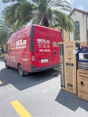 Ra mắt đội xe ô tô giao hàng hùng hậu của META.vn