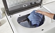 Nên mua máy giặt cửa trên loại nào tốt hiện nay?